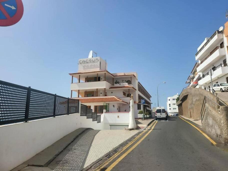 Appartamento Vista Mar Y Piscina Climatizada Arona  Esterno foto